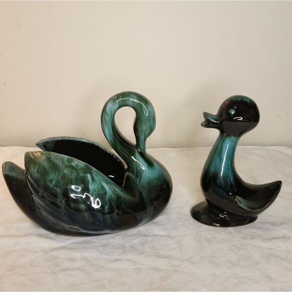 Blue Mountain Pottery Swan & Duck Set - Picture 2 of 7